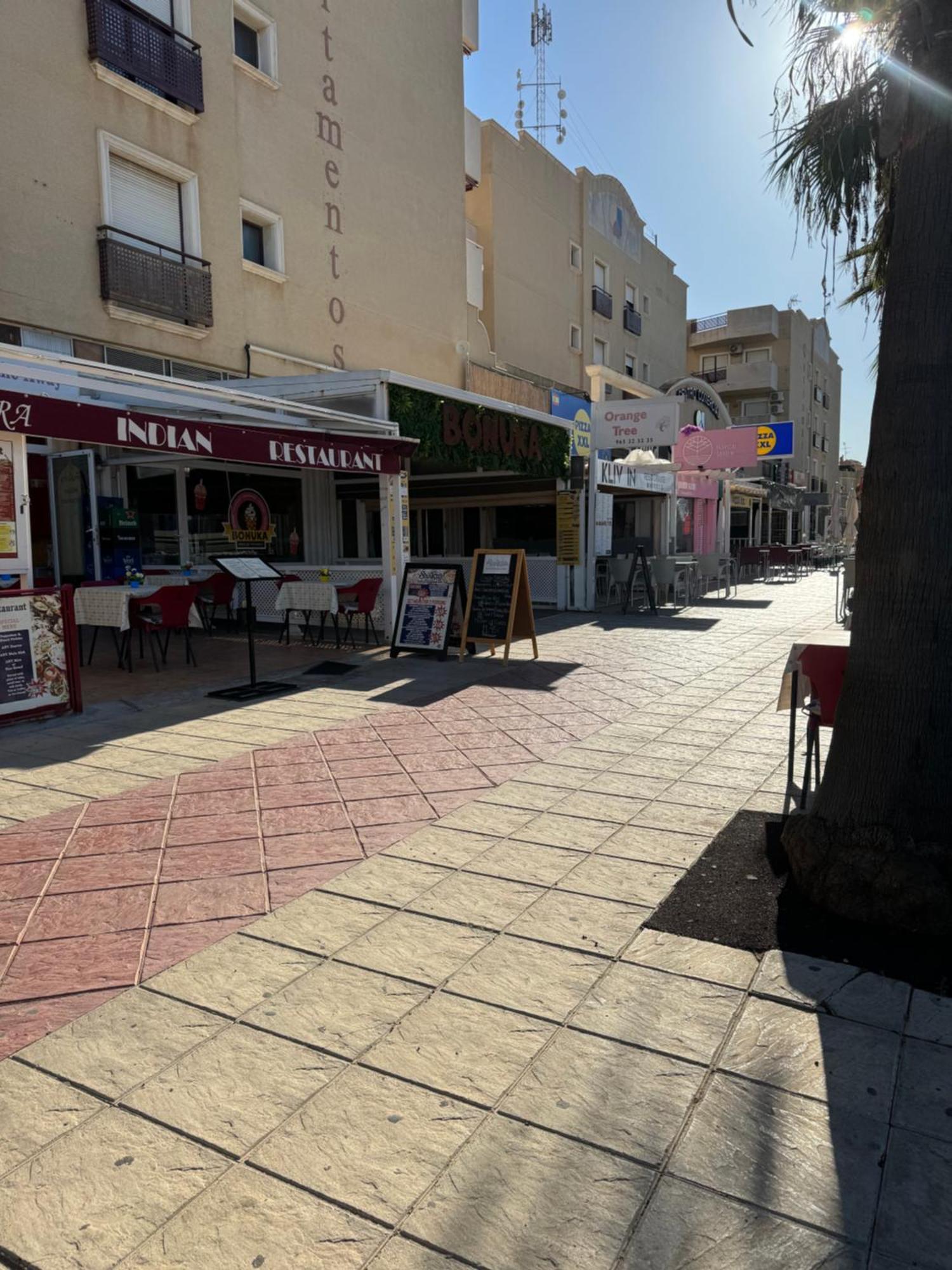 Lovely Apartment In Cabo Roig Near Beach Orihuela Exteriör bild